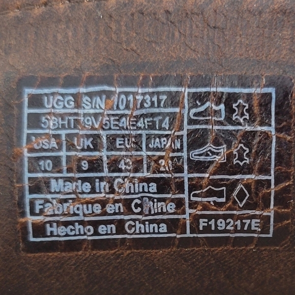 UGG Men's Loafers #692 Size 10 - Picture 11 of 11